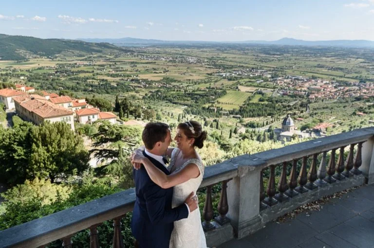 A sumptuous wedding in Cortona for Eva & Shane